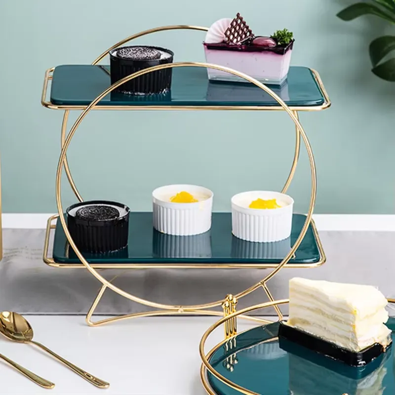 Display Risers Set - Ensemble de présentoirs à gâteaux dorés